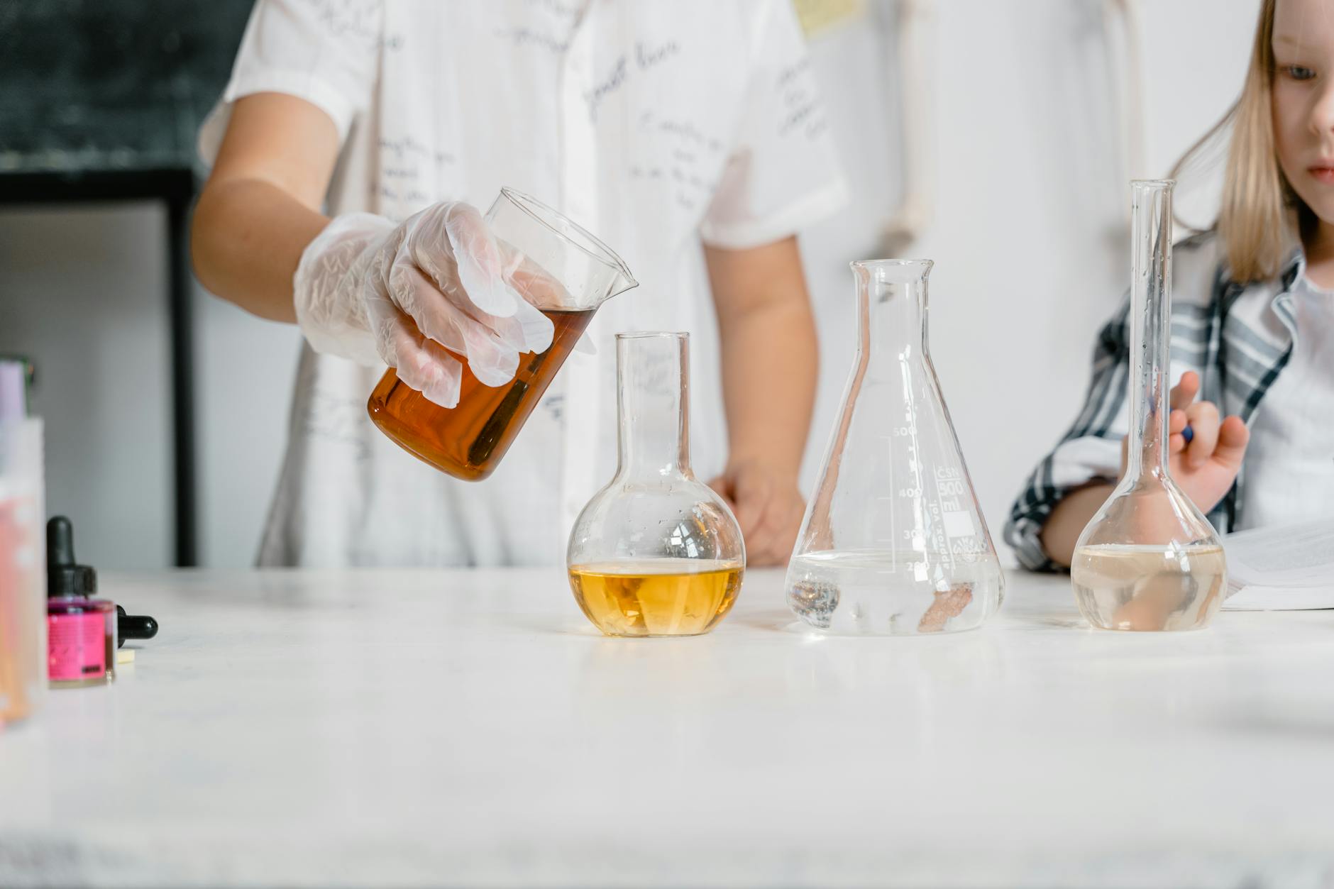 How Many Cups in a Liter? Your Classroom Conversion Guide