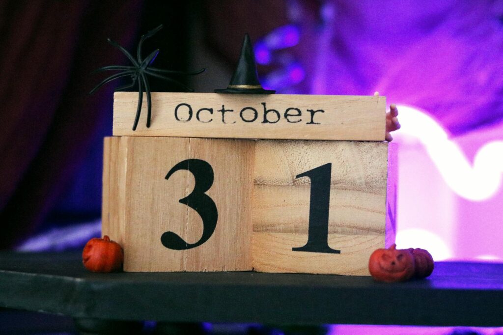 Halloween countdown calendar