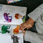 children reading books