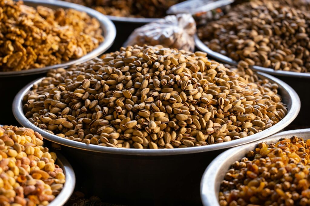fenugreek seeds and leaves