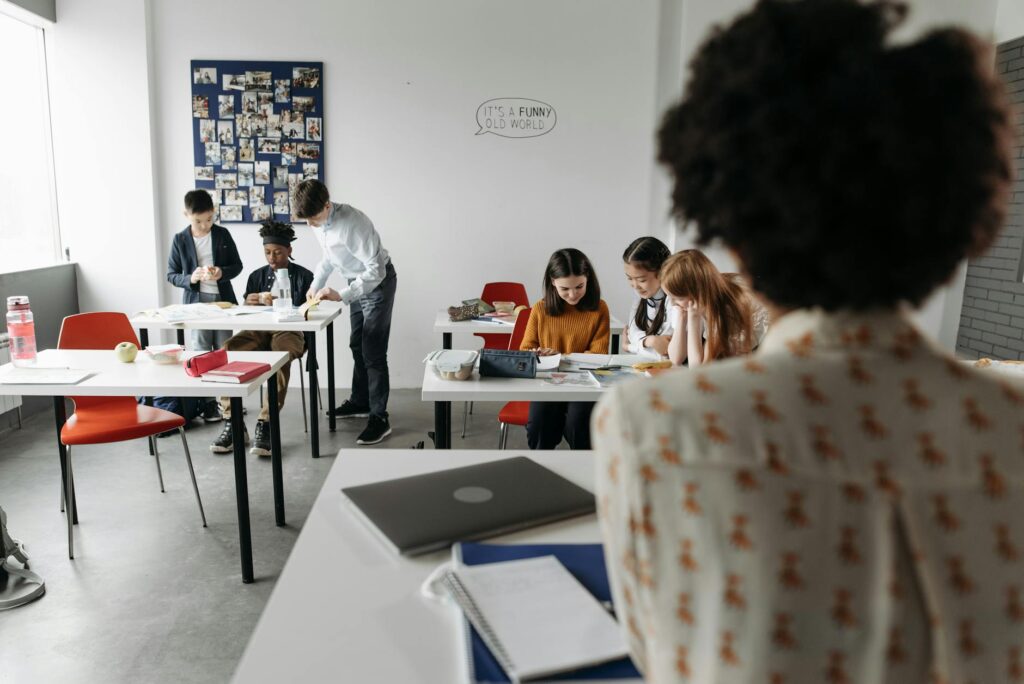 modern classroom 40x layout