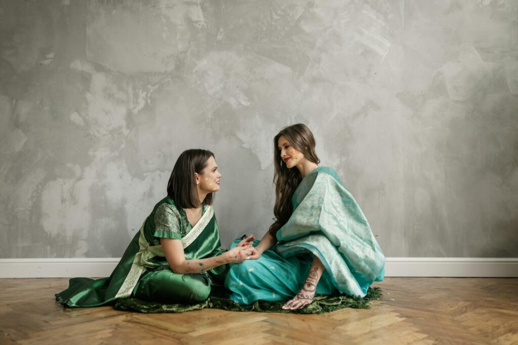 modern sari fashion