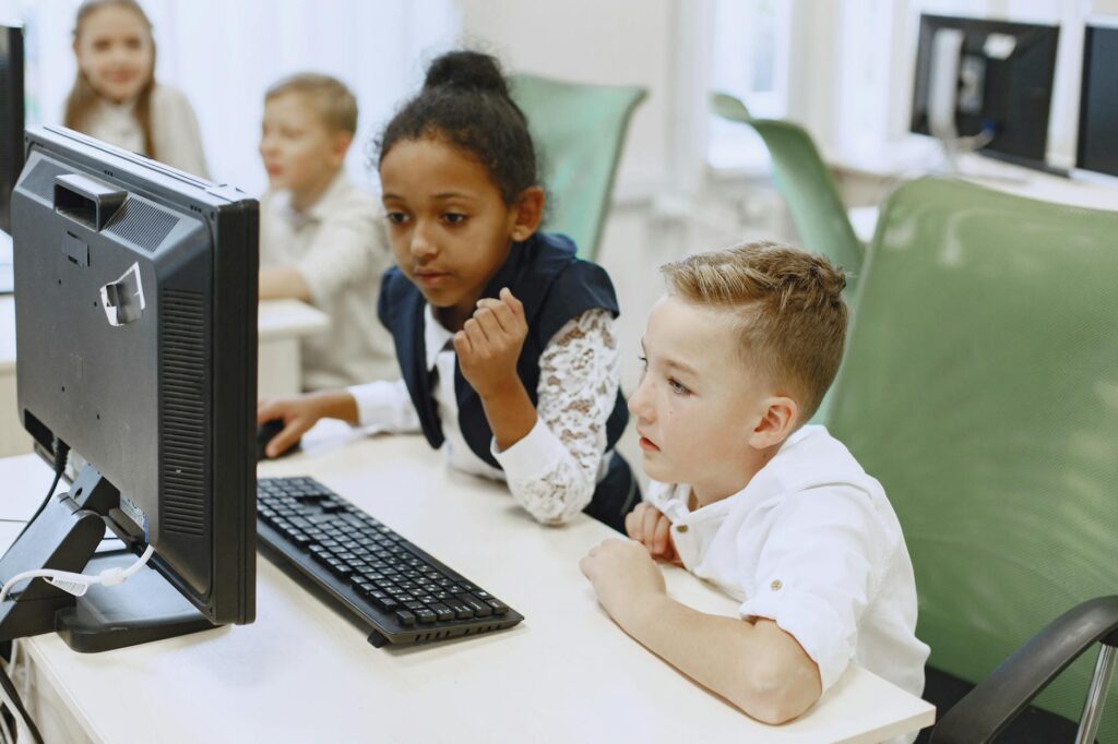 classroom noise monitor device