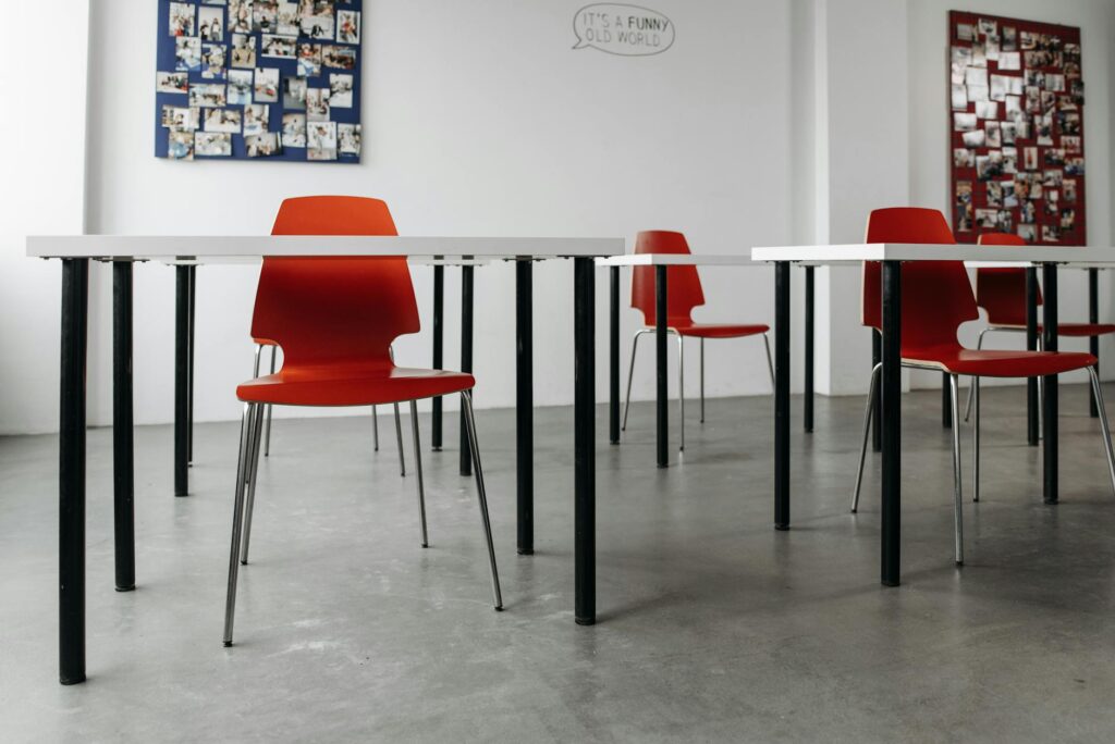 modern classroom 6x layout
